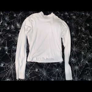 Long sleeve white tee